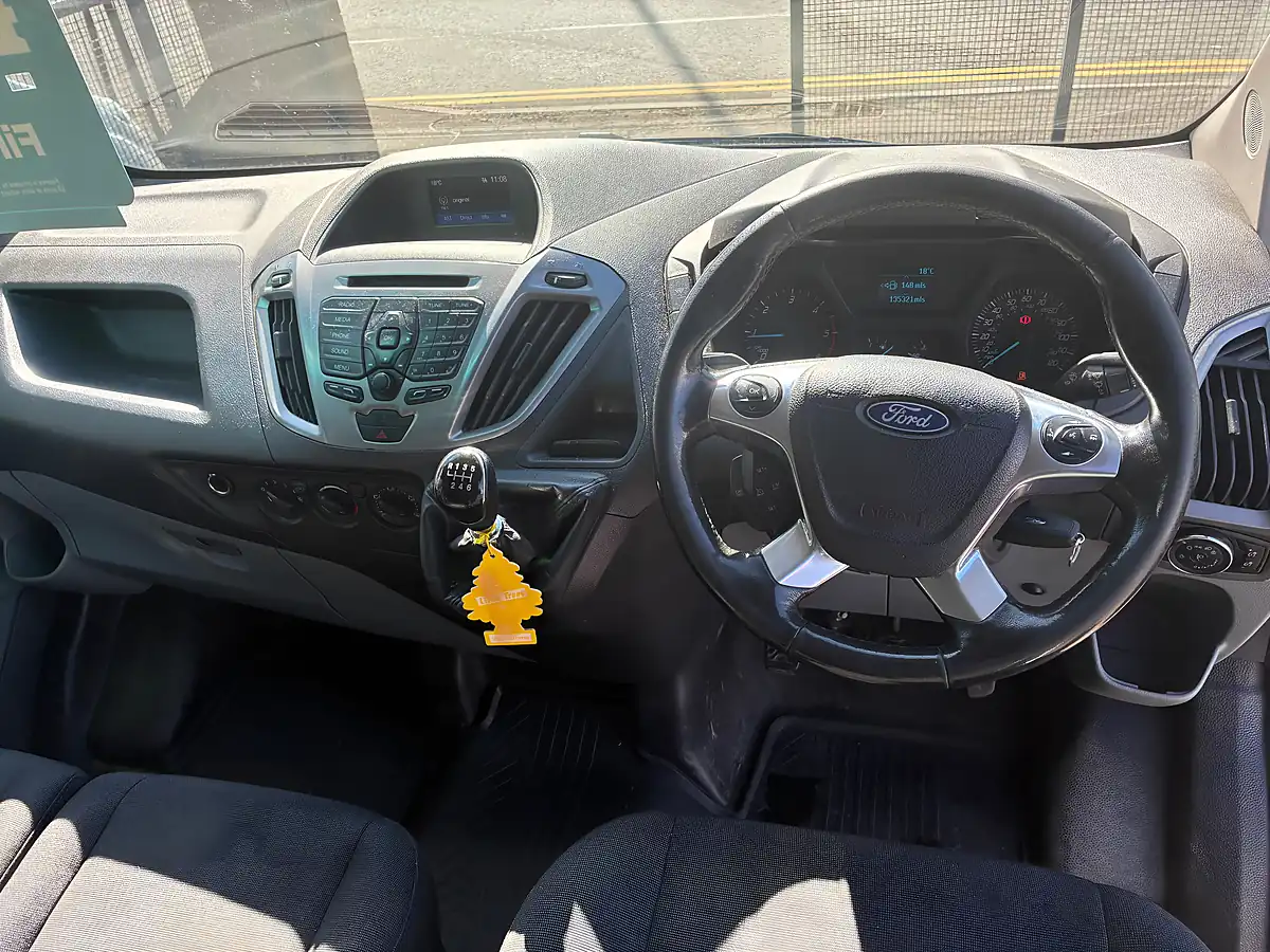 Used 2017 Ford Transit Custom Trend White - Interior and Exterior details 17