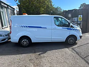 Used 2017 Ford Transit Custom Trend White - Interior and Exterior details 2