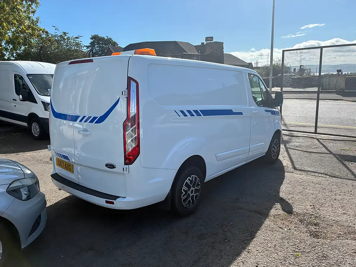 Used 2017 Ford Transit Custom Trend White - Interior and Exterior details 3