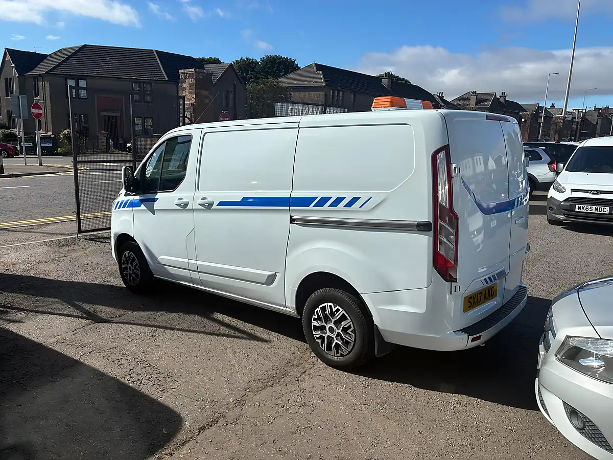 Used 2017 Ford Transit Custom Trend White - Interior and Exterior details 5