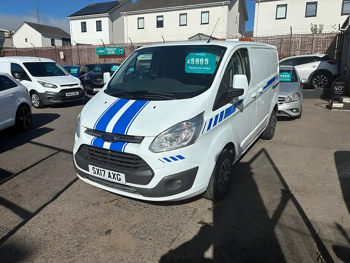Used 2017 Ford Transit Custom Trend White - Interior and Exterior details 7