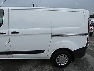 Used 2017 Ford Transit Custom Trend White - Interior and Exterior details 13
