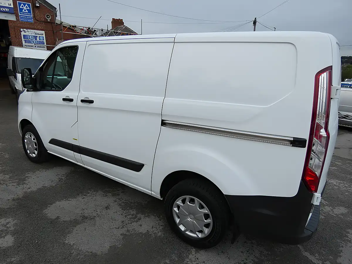 Used 2017 Ford Transit Custom Trend White - Interior and Exterior details 5