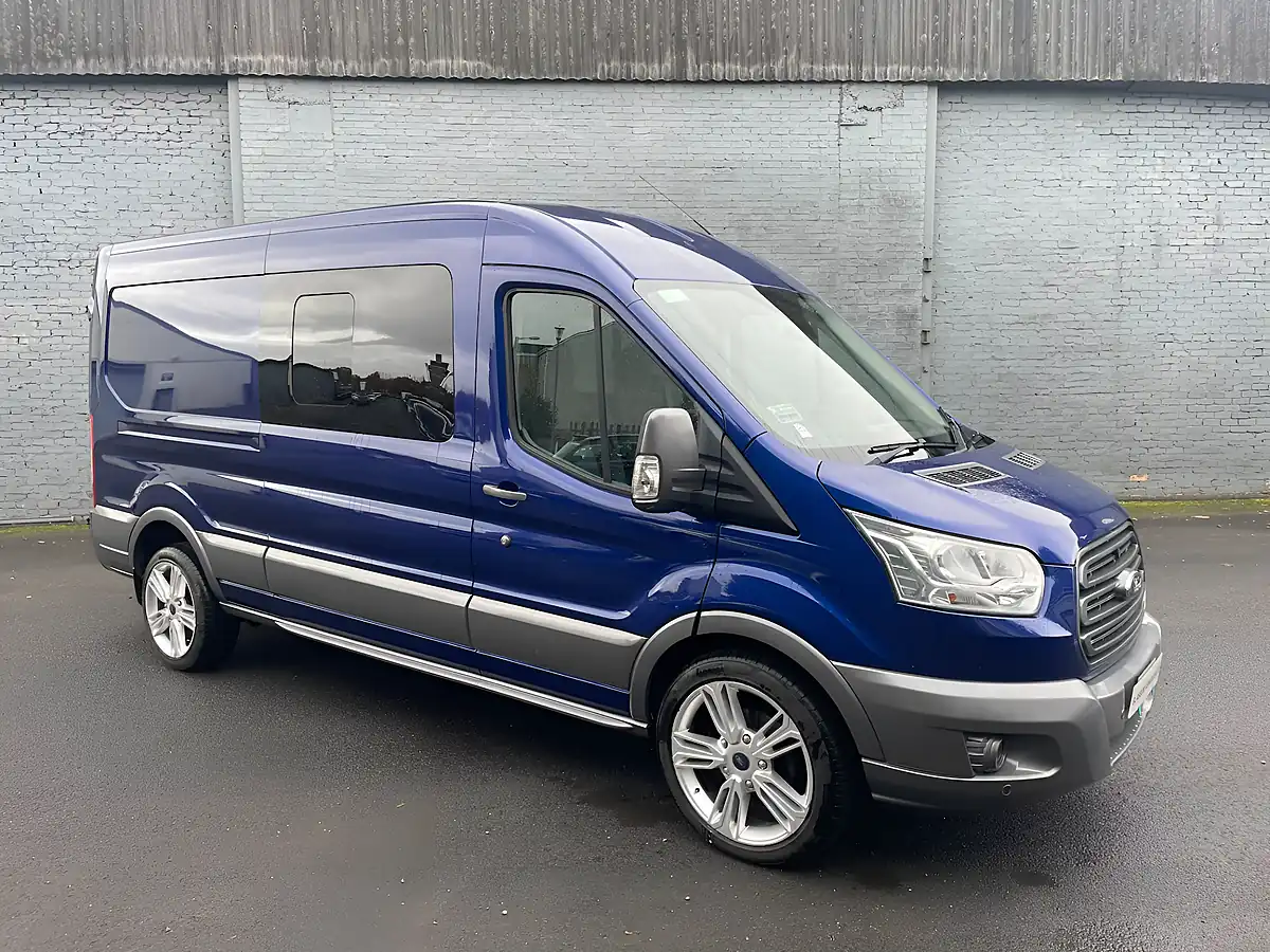 Used 2017 Ford Transit H2 Van Blue - Front View