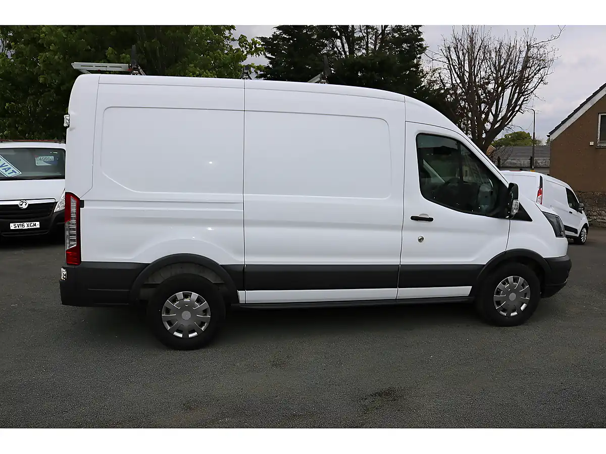 Used 2017 Ford Transit Mwb L2H2 White - Interior and Exterior details 10