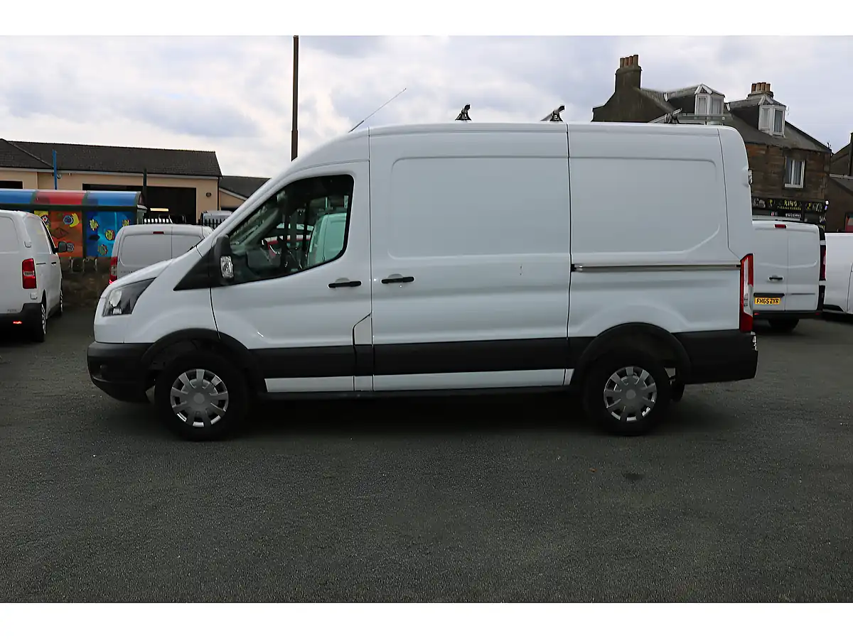 Used 2017 Ford Transit Mwb L2H2 White - Interior and Exterior details 4