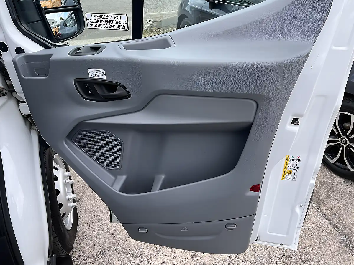 Used 2017 Ford Transit Trend Hdt White - Interior and Exterior details 18