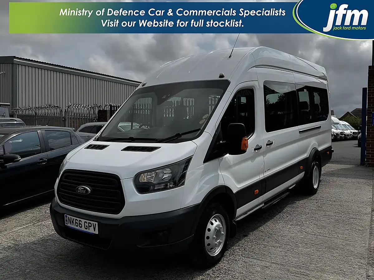 Used 2017 Ford Transit Trend White - Interior and Exterior details 10