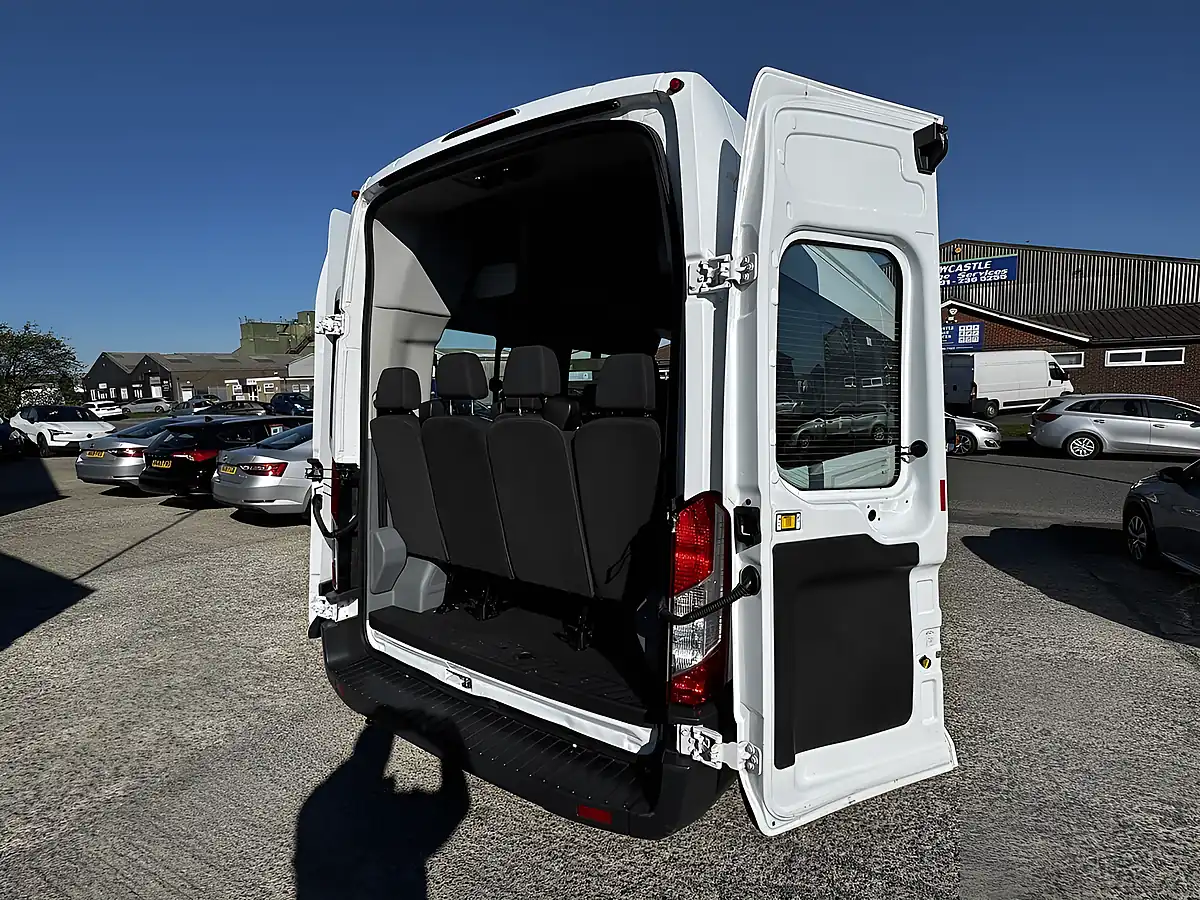 Used 2017 Ford Transit Trend Xlwb High Roof Frozen White - Interior and Exterior details 20