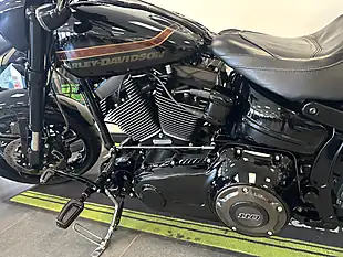Used 2017 Harley-Davidson Cvo Fxsbe Breakout Breakout Black - Interior and Exterior details 17