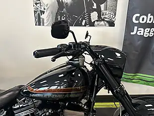 Used 2017 Harley-Davidson Cvo Fxsbe Breakout Breakout Black - Interior and Exterior details 7