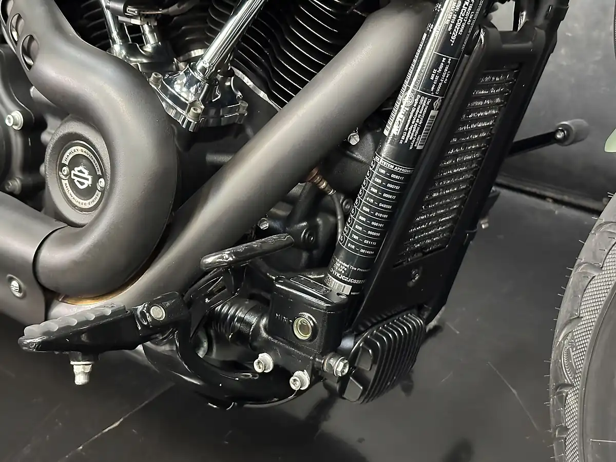 Used 2017 Harley-Davidson Dyna 1745 Fxfb Fat Bob Green - Interior and Exterior details 12