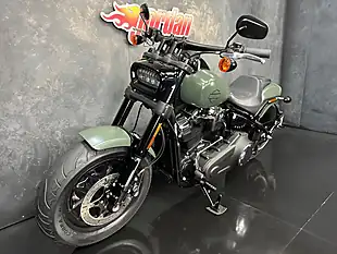 Used 2017 Harley-Davidson Dyna 1745 Fxfb Fat Bob Green - Interior and Exterior details 17