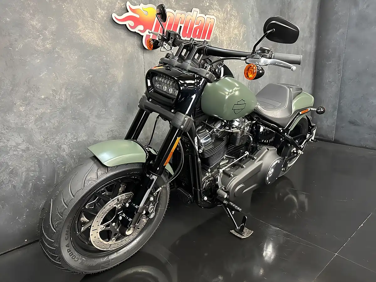 Used 2017 Harley-Davidson Dyna 1745 Fxfb Fat Bob Green - Interior and Exterior details 17