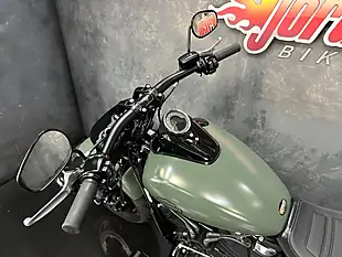 Used 2017 Harley-Davidson Dyna 1745 Fxfb Fat Bob Green - Interior and Exterior details 19