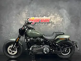 Used 2017 Harley-Davidson Dyna 1745 Fxfb Fat Bob Green - Interior and Exterior details 2