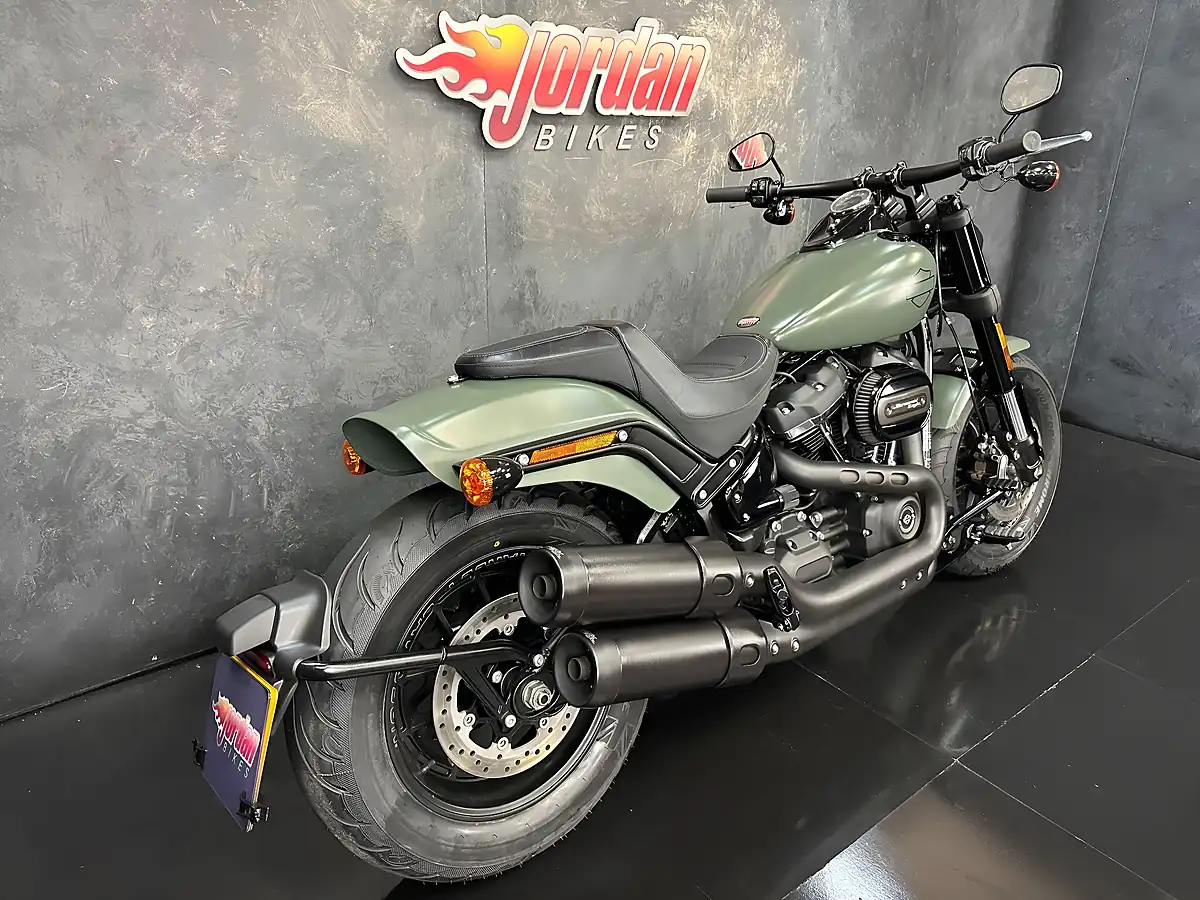 Used 2017 Harley-Davidson Dyna 1745 Fxfb Fat Bob Green - Interior and Exterior details 6
