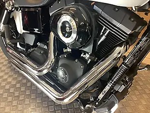 Used 2017 Harley-Davidson Dyna Fat Bob White - Interior and Exterior details 13