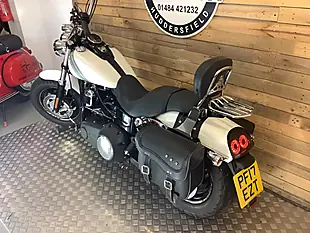 Used 2017 Harley-Davidson Dyna Fat Bob White - Interior and Exterior details 6