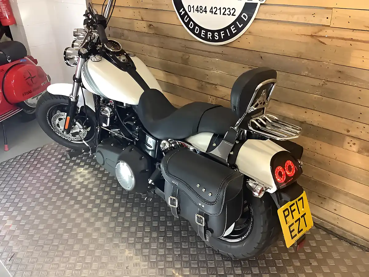 Used 2017 Harley-Davidson Dyna Fat Bob White - Interior and Exterior details 6
