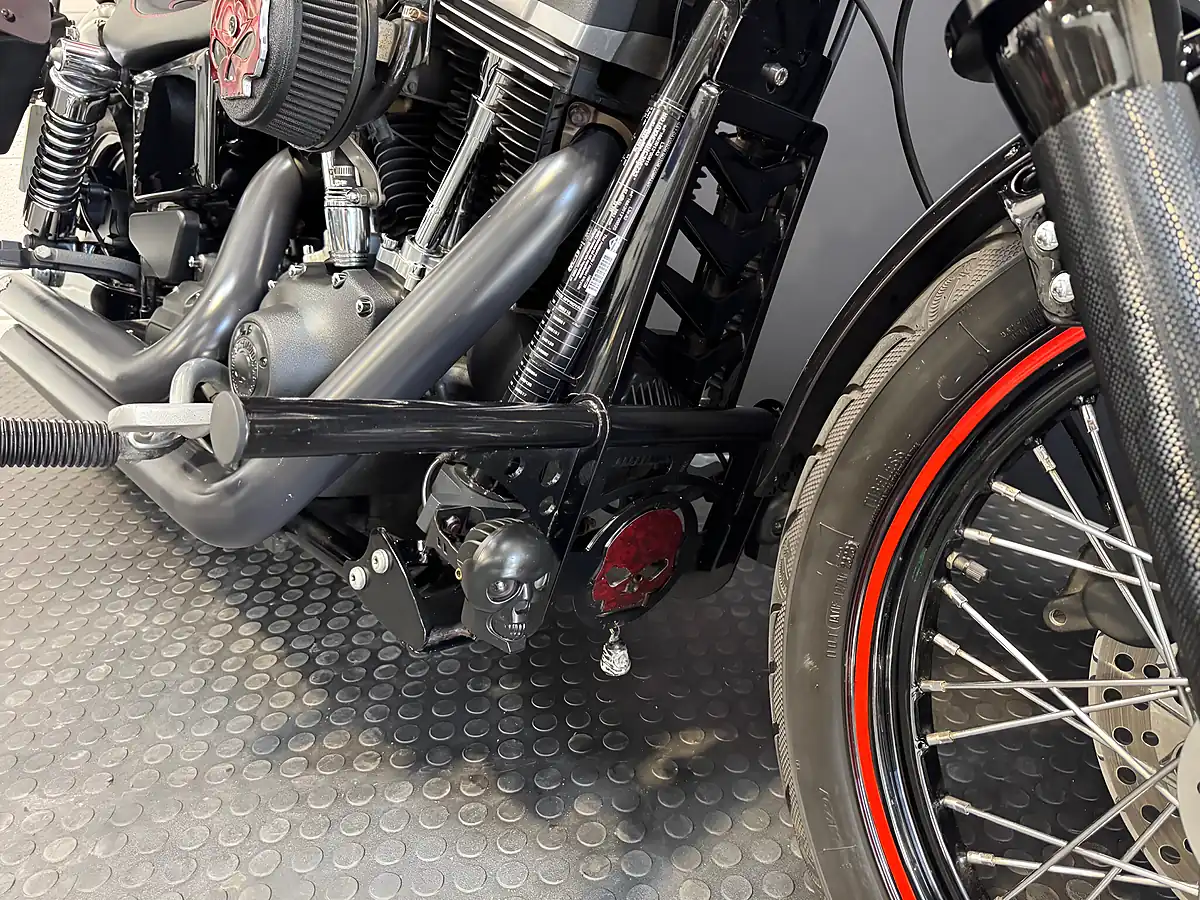 Used 2017 Harley-Davidson Dyna - Interior and Exterior details 8