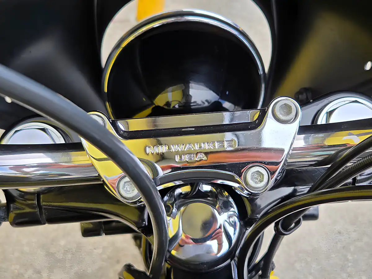 Used 2017 Harley-Davidson Dyna Street Bob Black - Interior and Exterior details 15