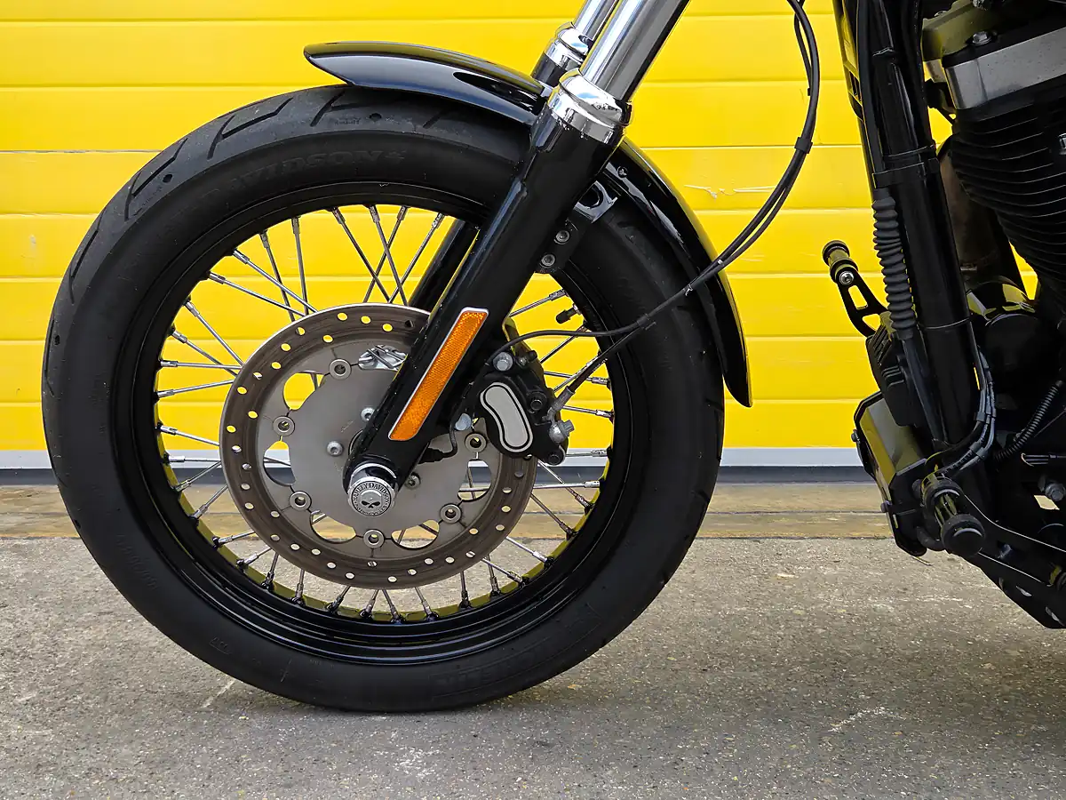 Used 2017 Harley-Davidson Dyna Street Bob Black - Interior and Exterior details 16