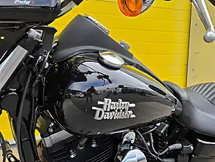 Used 2017 Harley-Davidson Dyna Street Bob Black - Interior and Exterior details 19