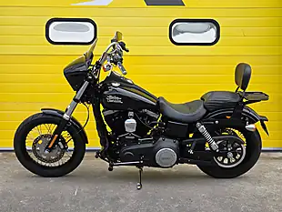 Used 2017 Harley-Davidson Dyna Street Bob Black - Interior and Exterior details 5