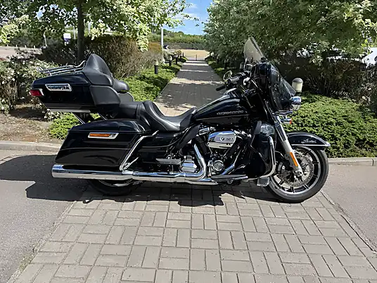 2017 Harley-Davidson FLHTK Ultra Limited 1745