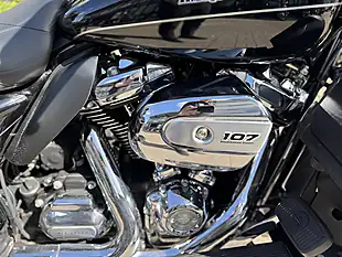 Used 2017 Harley-Davidson Flhtk Ultra Limited Black - Interior and Exterior details 10