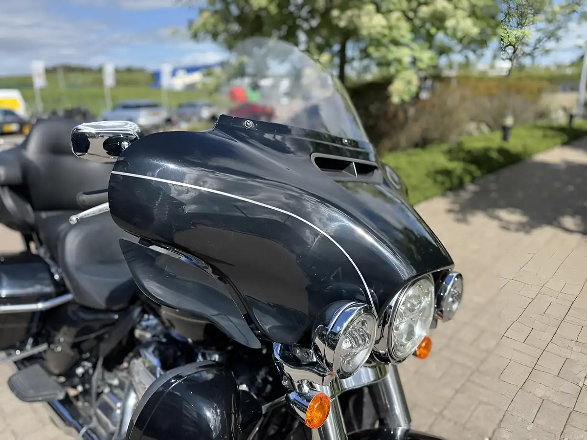 Used 2017 Harley-Davidson Flhtk Ultra Limited Black - Interior and Exterior details 13