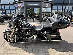Used 2017 Harley-Davidson Flhtk Ultra Limited Black - Interior and Exterior details 6