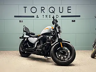 Used 2017 Harley-Davidson Sportster Forty-Eight Black - Interior and Exterior details 10