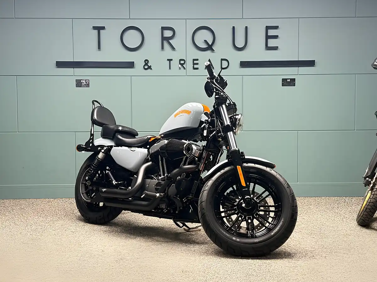 Used 2017 Harley-Davidson Sportster Forty-Eight Black - Interior and Exterior details 10