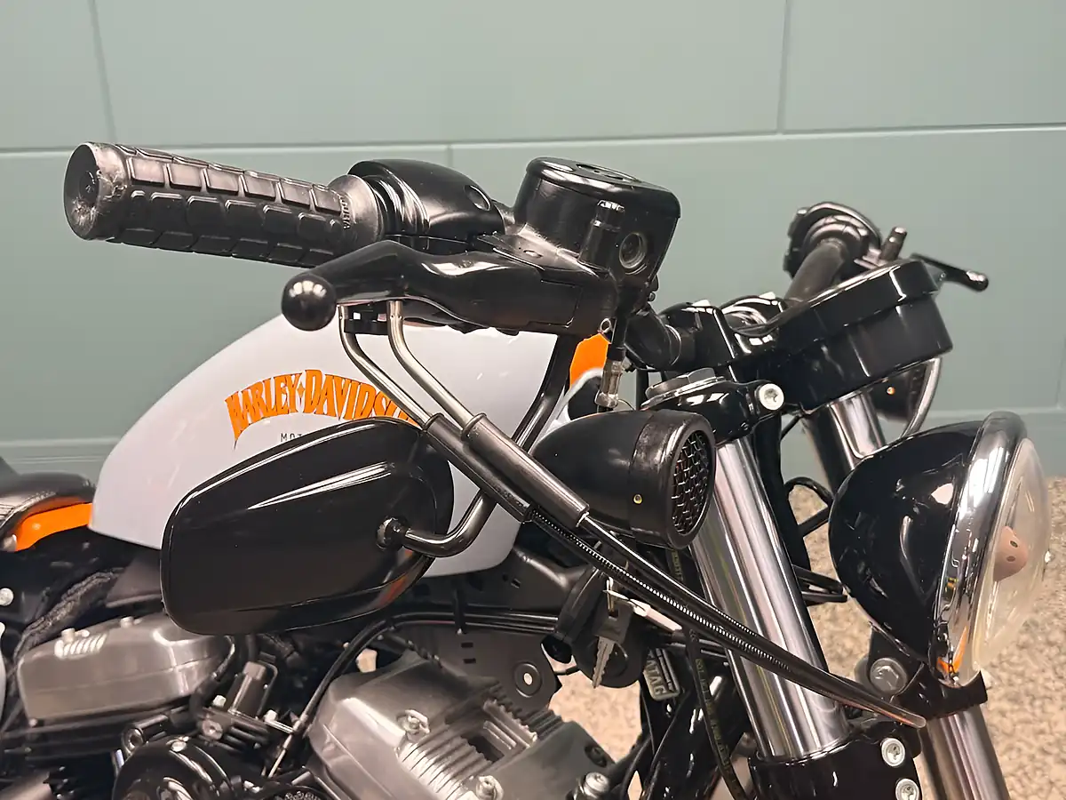 Used 2017 Harley-Davidson Sportster Forty-Eight Black - Interior and Exterior details 11