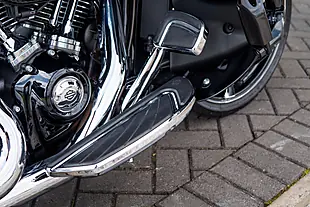 Used 2017 Harley-Davidson Street Glide Cvo Dark Slate Candy/Arctic Black - Interior and Exterior details 11