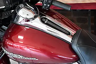 Used 2017 Harley-Davidson Touring Flhxs Street Glide Special Red - Interior and Exterior details 10