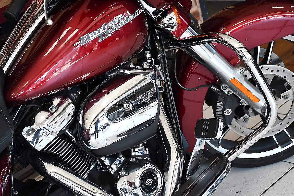 Used 2017 Harley-Davidson Touring Flhxs Street Glide Special Red - Interior and Exterior details 18