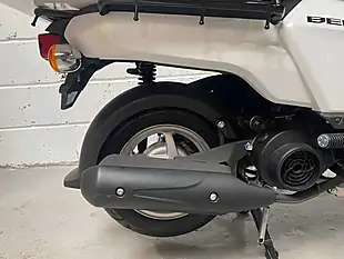 Used 2017 Honda Benly 110 White - Interior and Exterior details 15