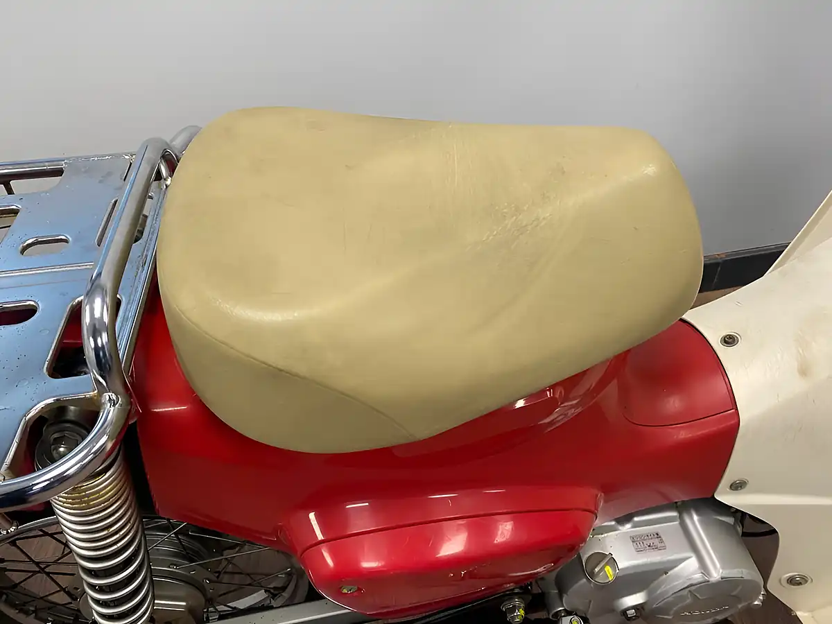 Used 2017 Honda C110 Pro Post Office Red - Interior and Exterior details 17