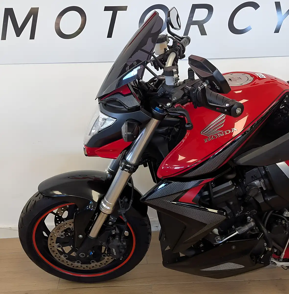 Used 2017 Honda CB1000R Red - Interior and Exterior details 19