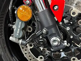 Used 2017 Honda CBR1000RR Fireblade 1000 Red - Interior and Exterior details 11