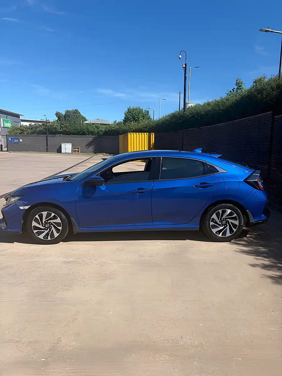Used 2017 Honda Civic Se Blue - Interior and Exterior details 13
