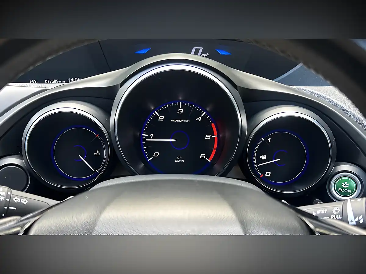 Used 2017 Honda Civic Se Plus (navi) Grey - Interior and Exterior details 14