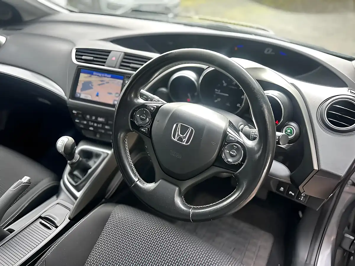 Used 2017 Honda Civic Se Plus (navi) Grey - Interior and Exterior details 3