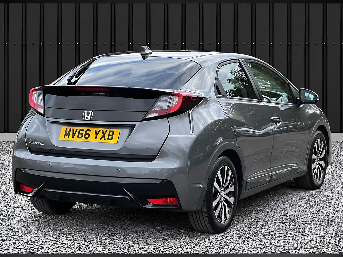 Used 2017 Honda Civic Se Plus (navi) Grey - Interior and Exterior details 8
