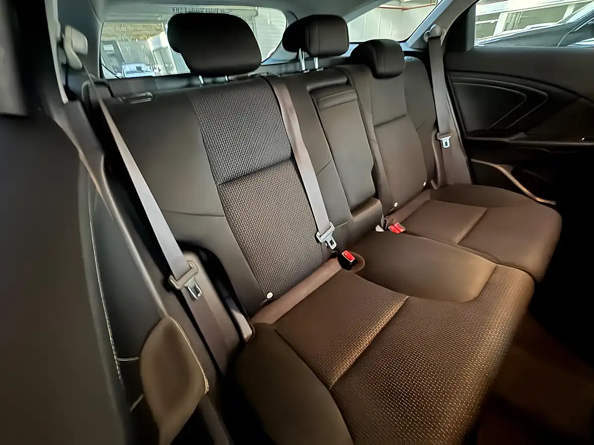 Used 2017 Honda Civic Se Plus Tourer Twilight Blue - Interior and Exterior details 10