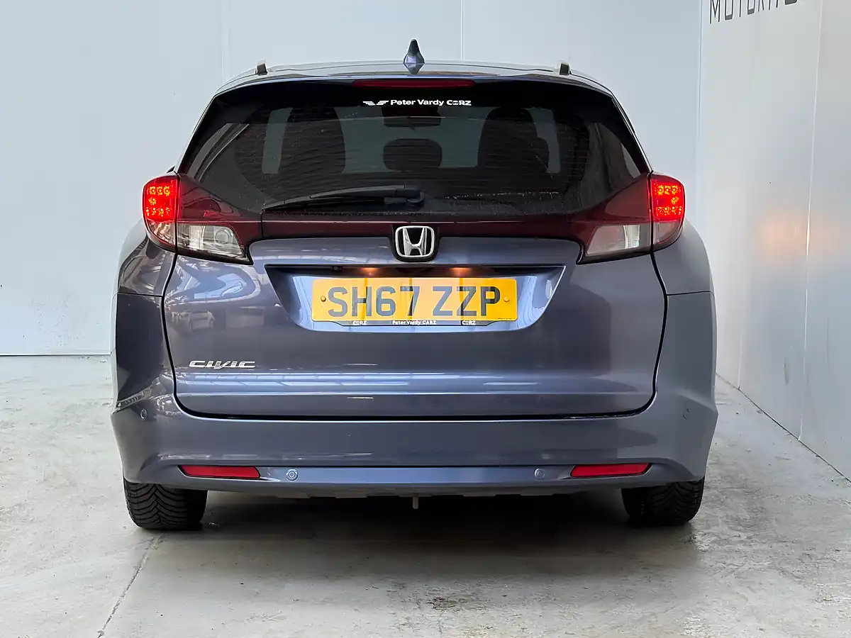 Used 2017 Honda Civic Se Plus Tourer Twilight Blue - Interior and Exterior details 5