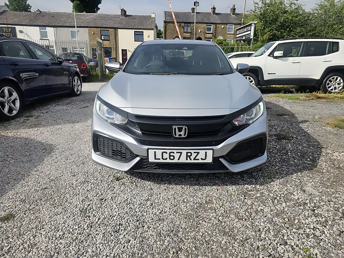 Used 2017 Honda Civic Se Silver - Front View